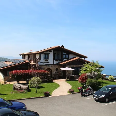 منزل ريفي Maddiola